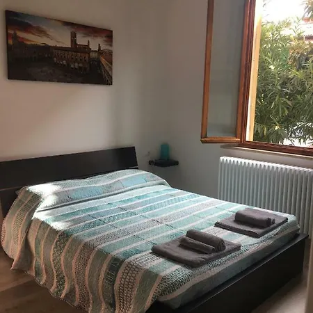 Apartment Corner Crespi *