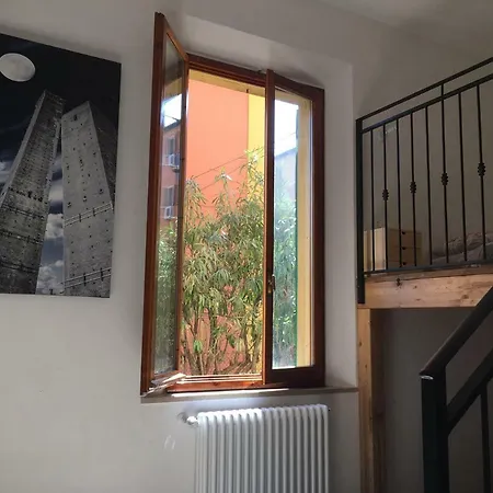 Corner Crespi Apartment